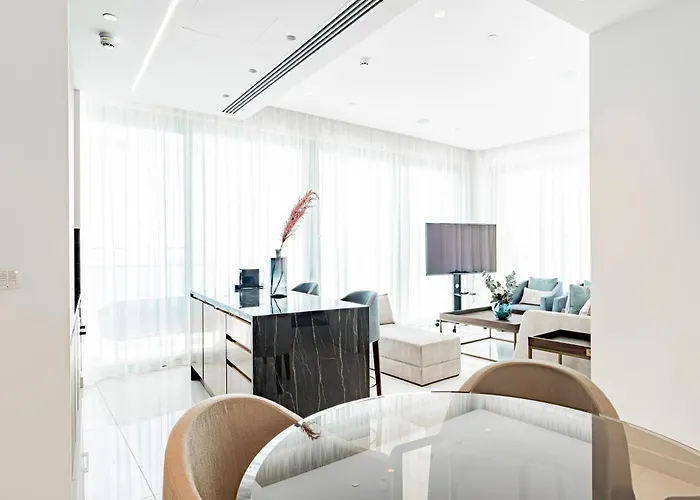 Del Mar Beachfront 3 Bedroom \'C\' Residence